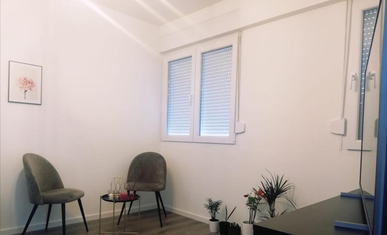 Apartman Aria Lägenhet Dugi Rat Exteriör bild